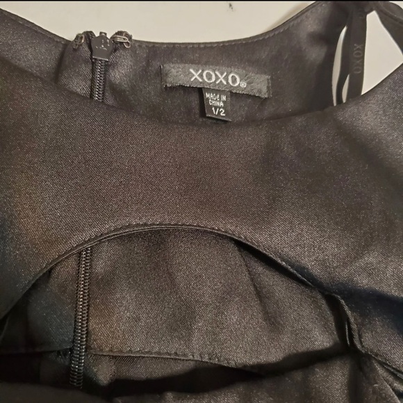 👗XOXO Mini Black Dress Sz 1/2 - Picture 4 of 7